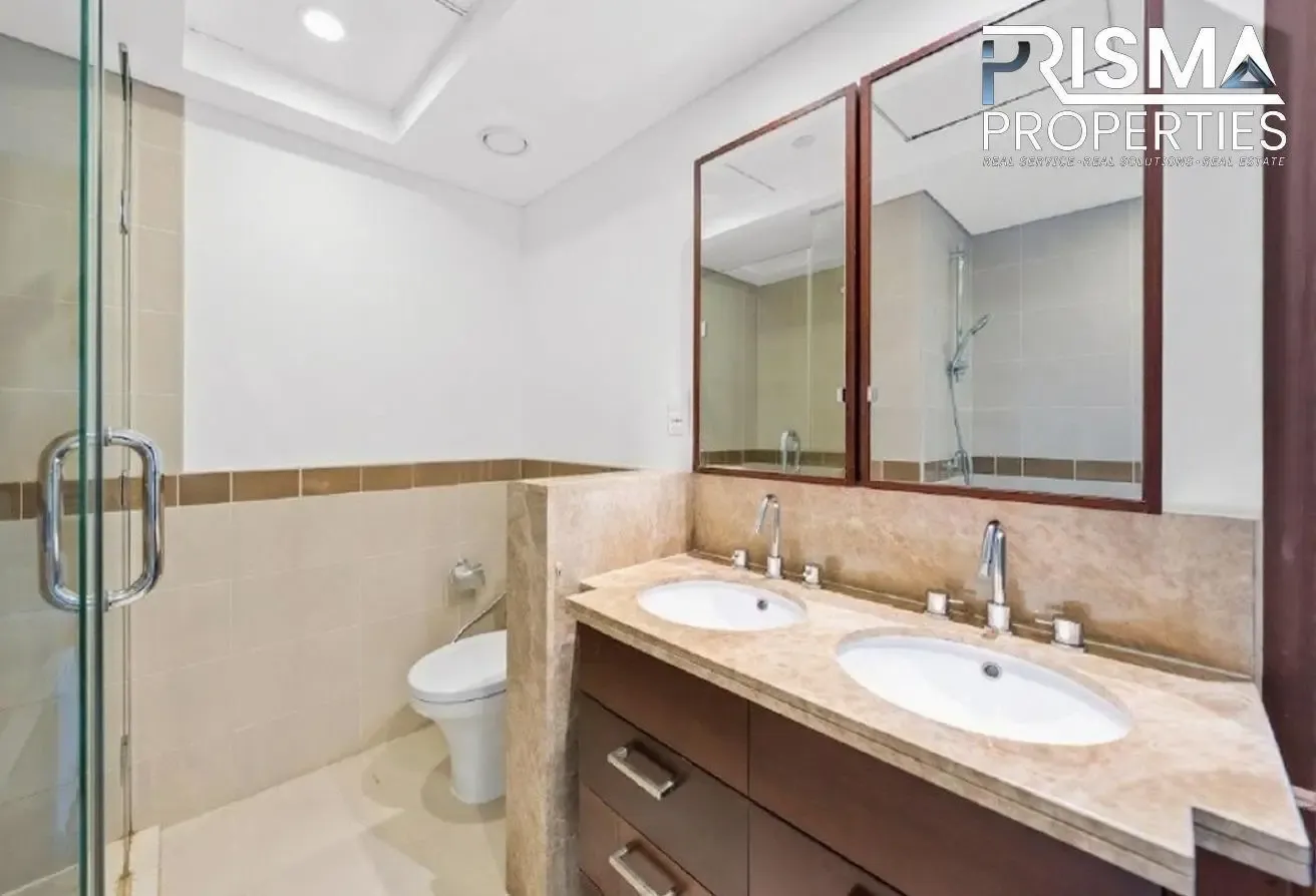 Spacious 1BR | Tenanted Investment | High Floor