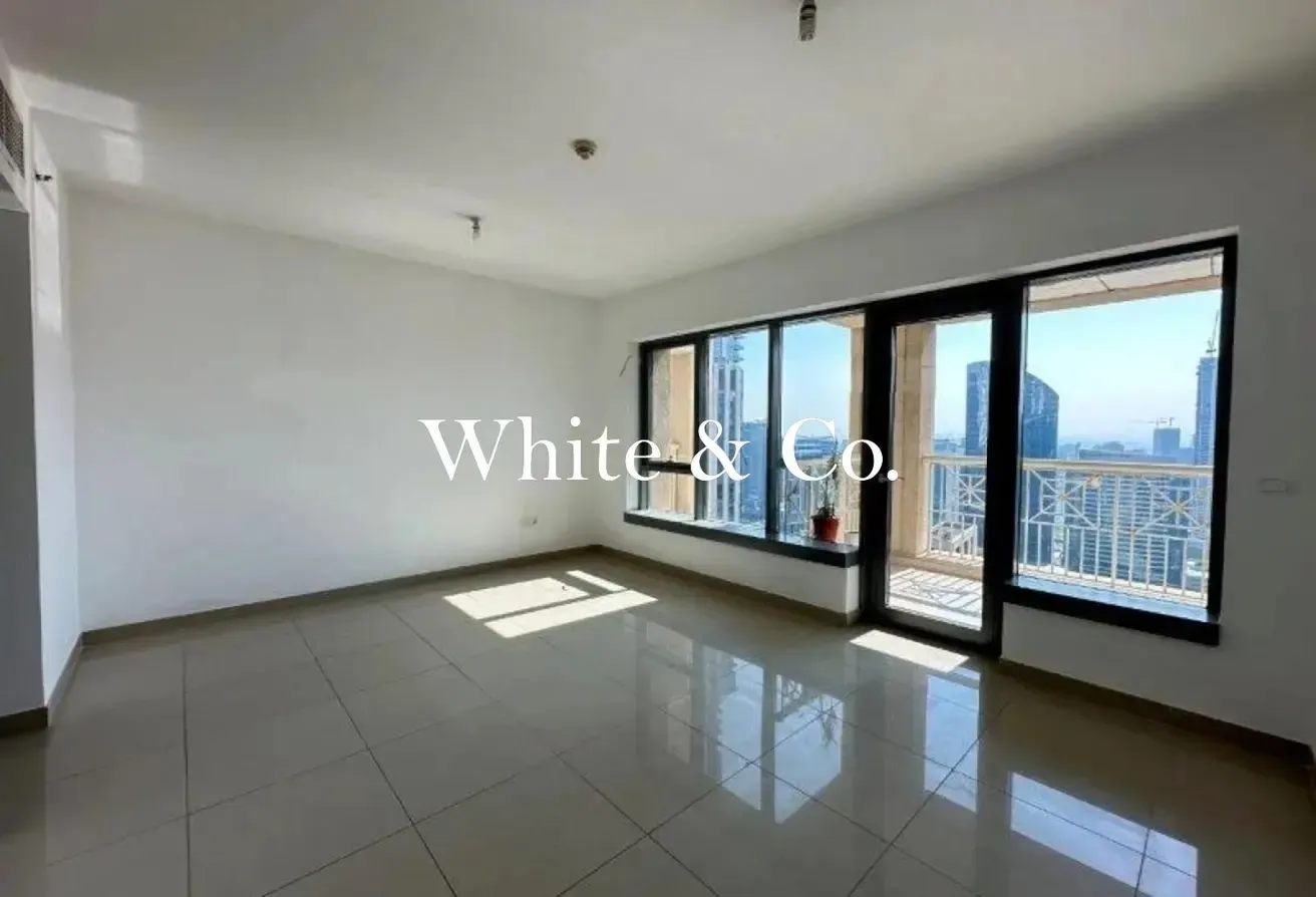 Vacant | Boulevard View | Middle Floor