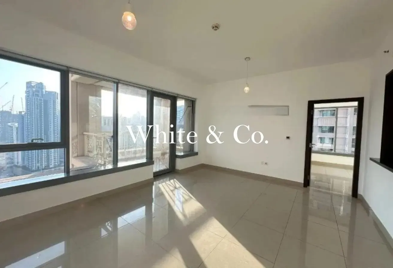 Vacant | Boulevard View | Middle Floor