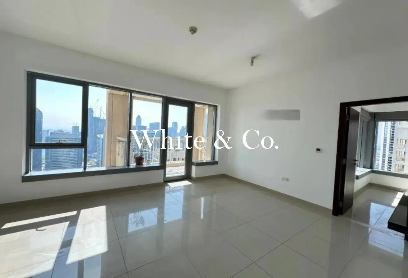 Vacant | Boulevard View | Middle Floor