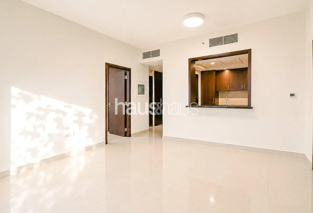 LARGE LAYOUT | PARTIAL BURJ VIEWS | PRIME LOCATION