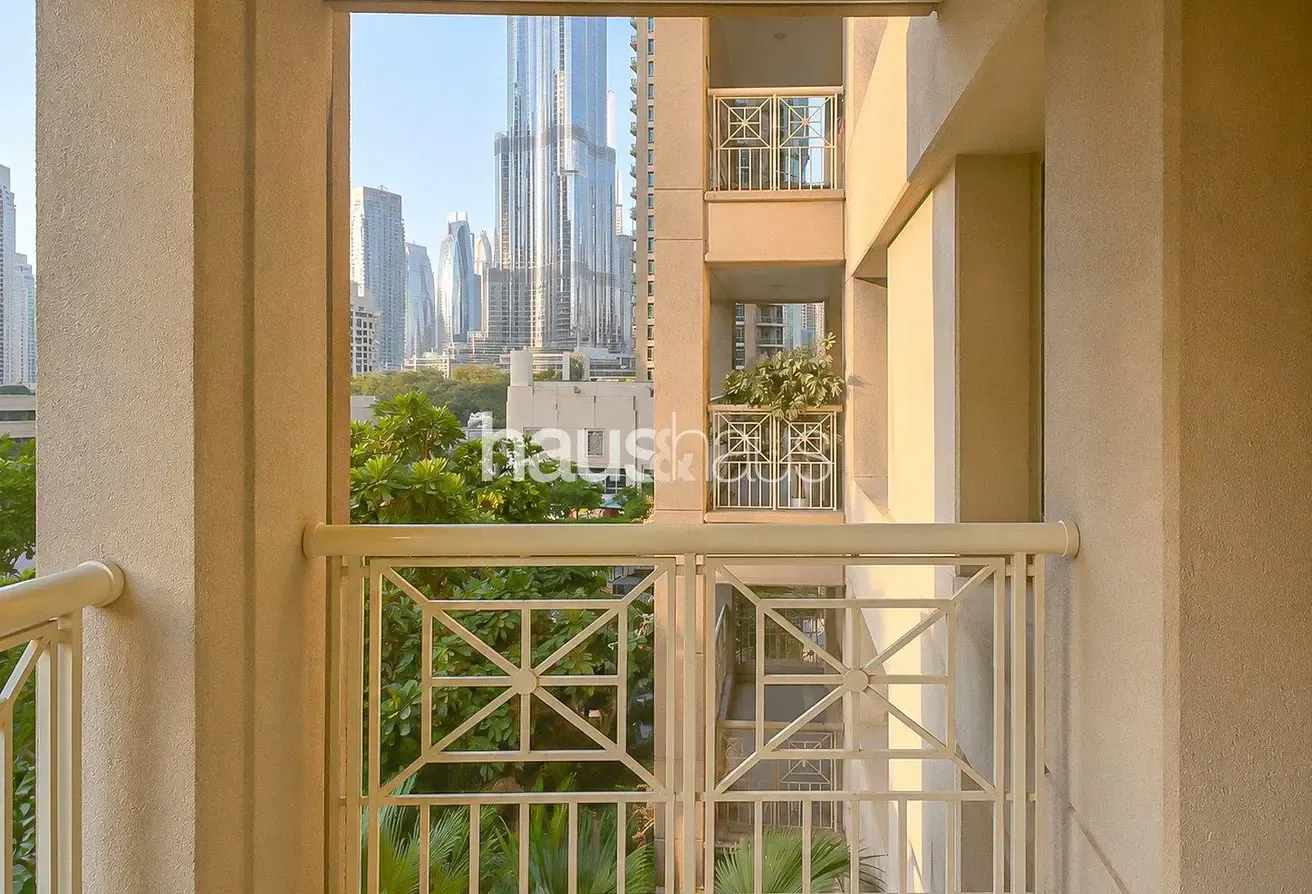 LARGE LAYOUT | PARTIAL BURJ VIEWS | PRIME LOCATION