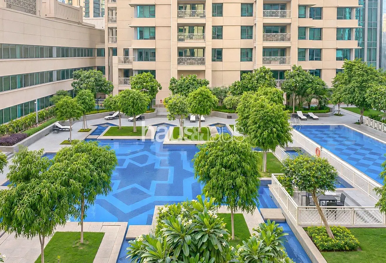 LARGE LAYOUT | PARTIAL BURJ VIEWS | PRIME LOCATION