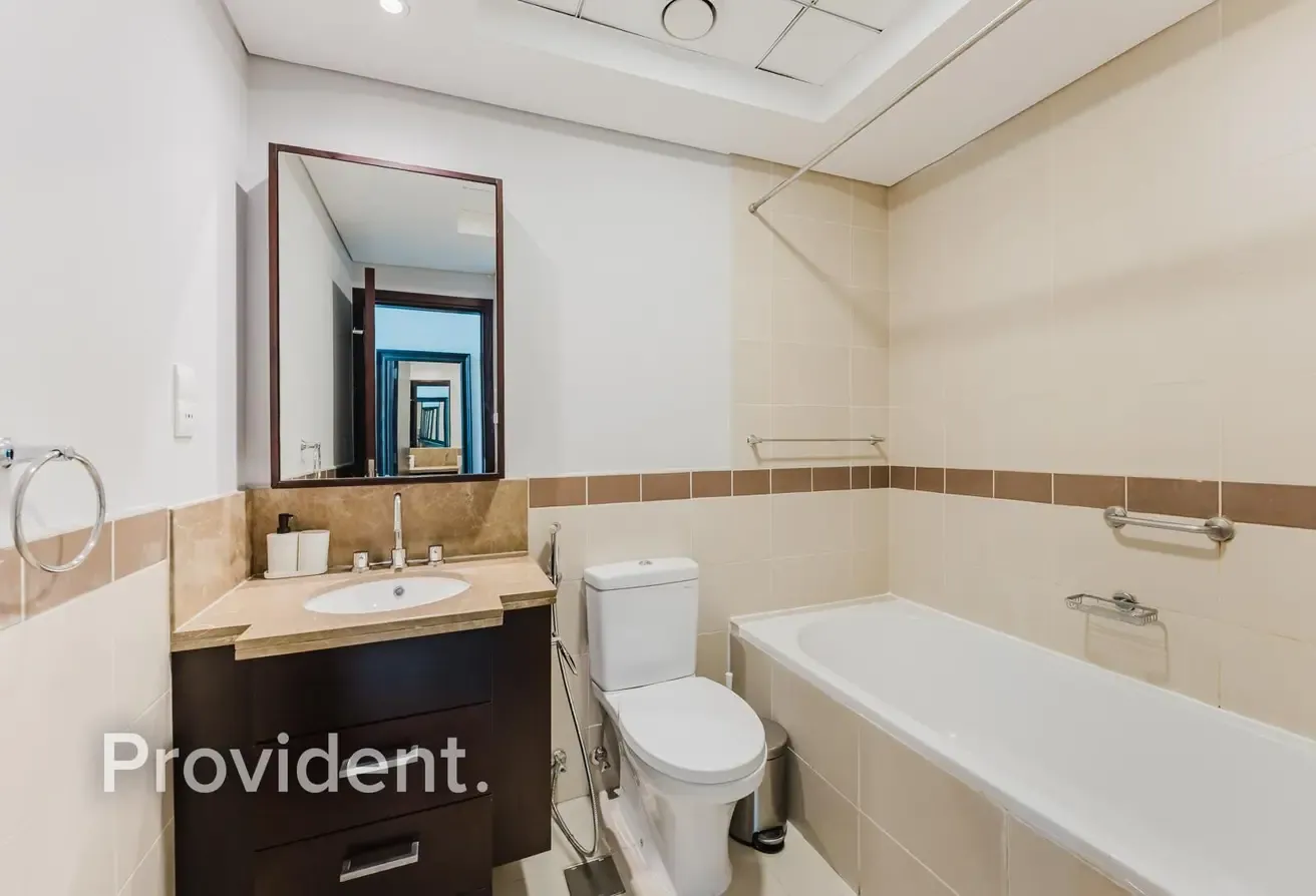1 Bed | Prime Downtown Location | Spacious