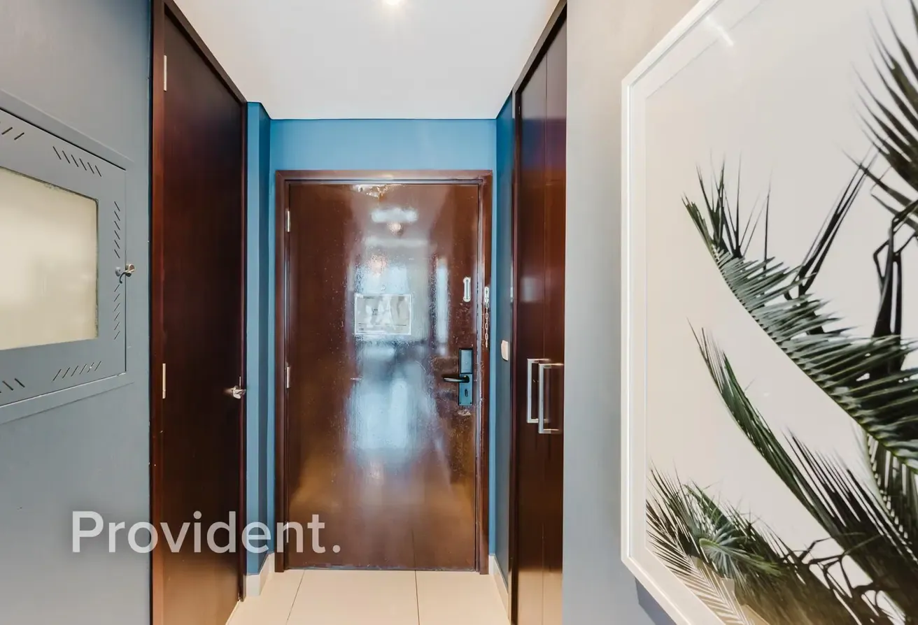 1 Bed | Prime Downtown Location | Spacious