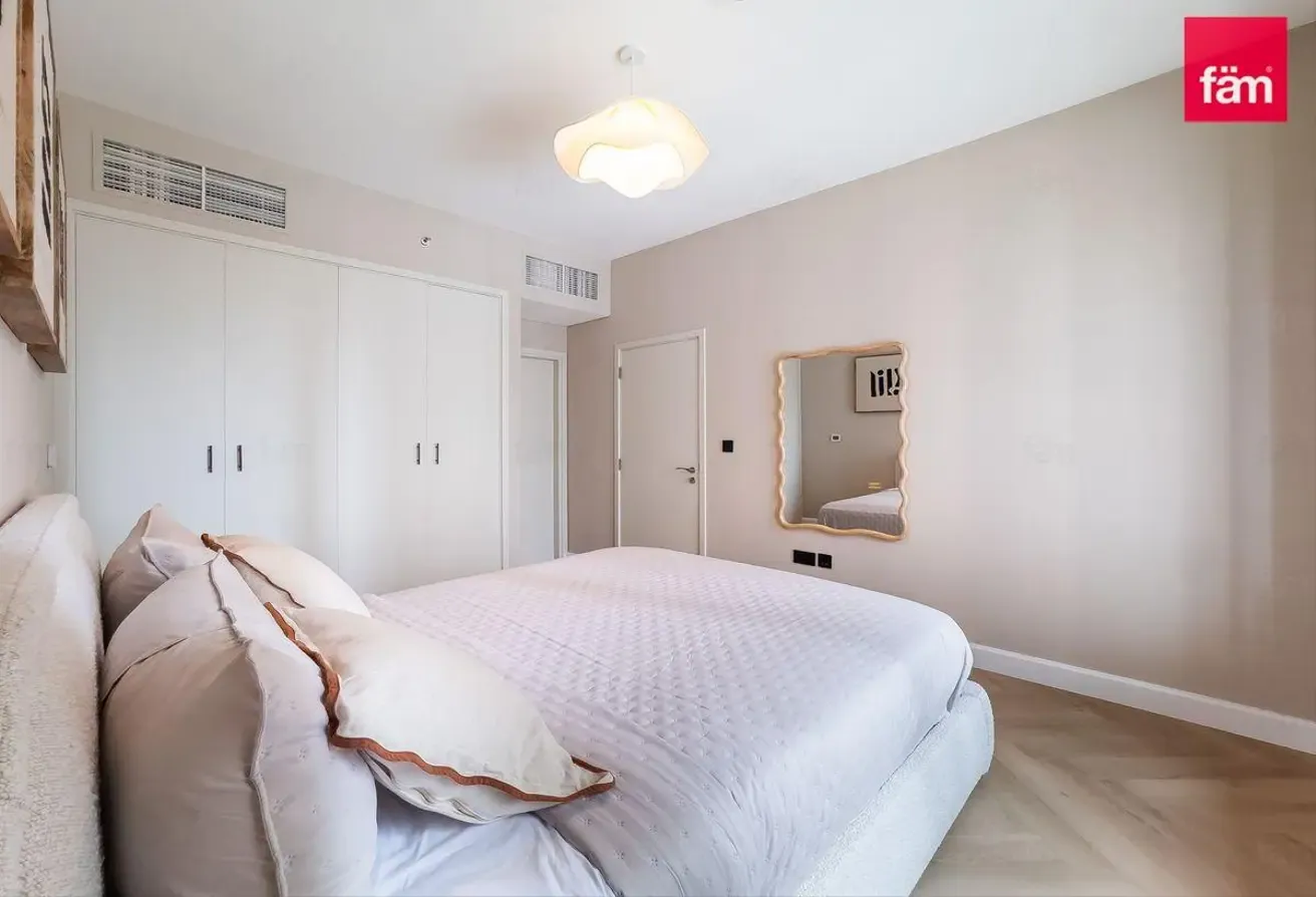 Upgraded & Furnished | Vacant | Boulevard View.