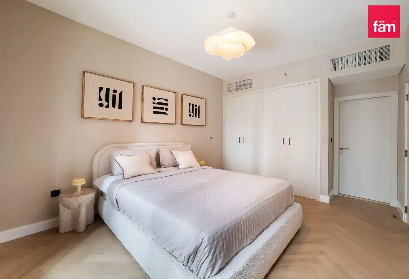 Upgraded & Furnished | Vacant | Boulevard View.