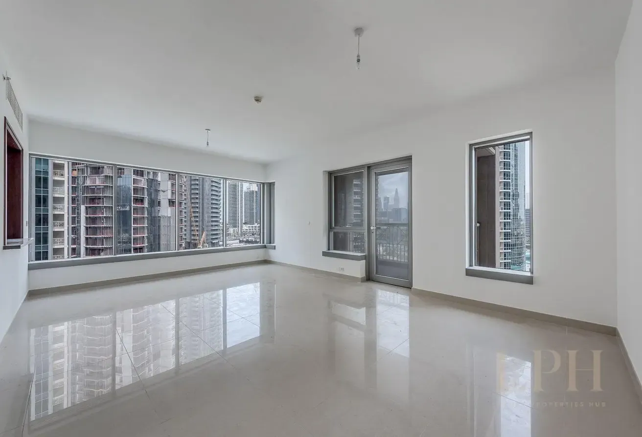 Mid-Floor | Partial Fountain View | Investor Deal