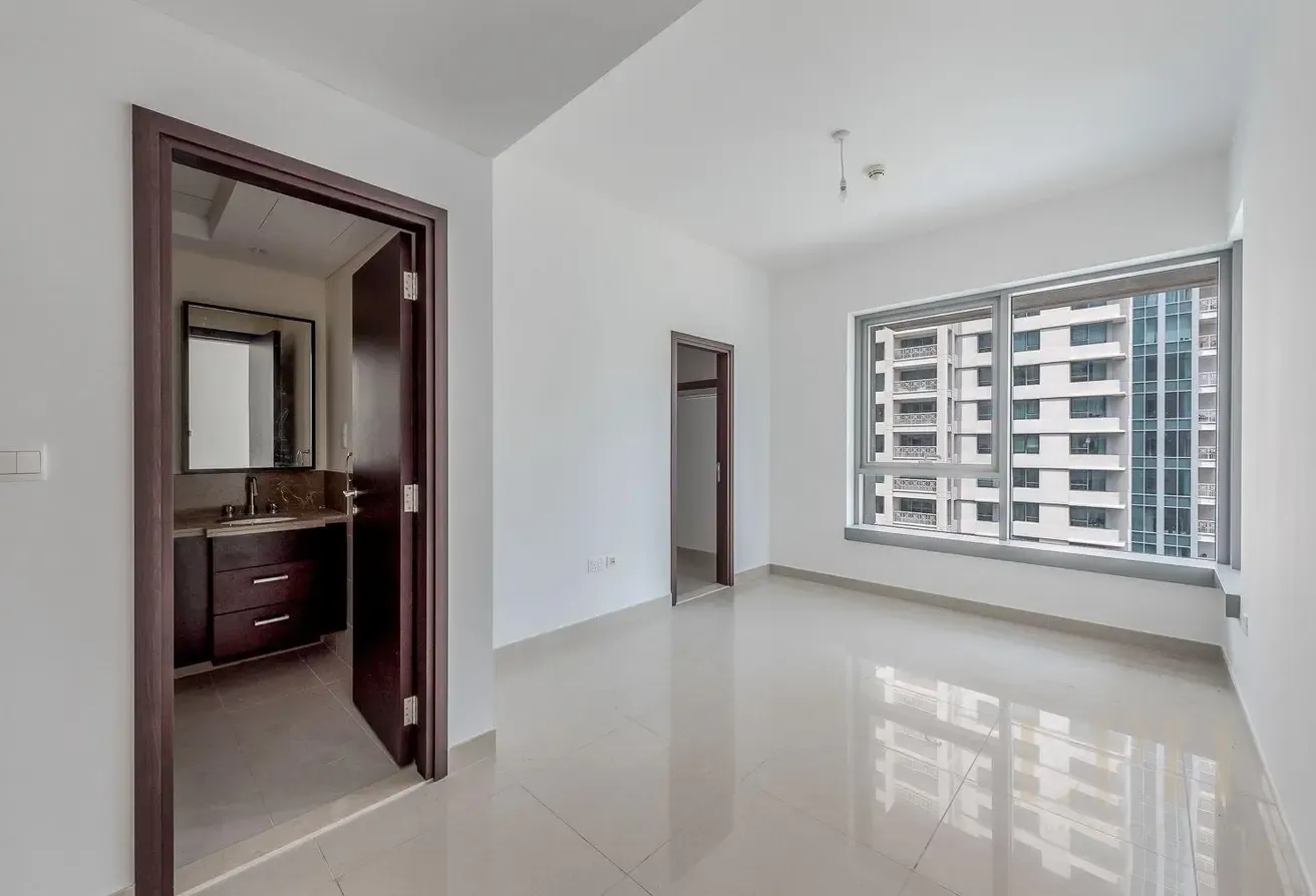 Mid-Floor | Partial Fountain View | Investor Deal