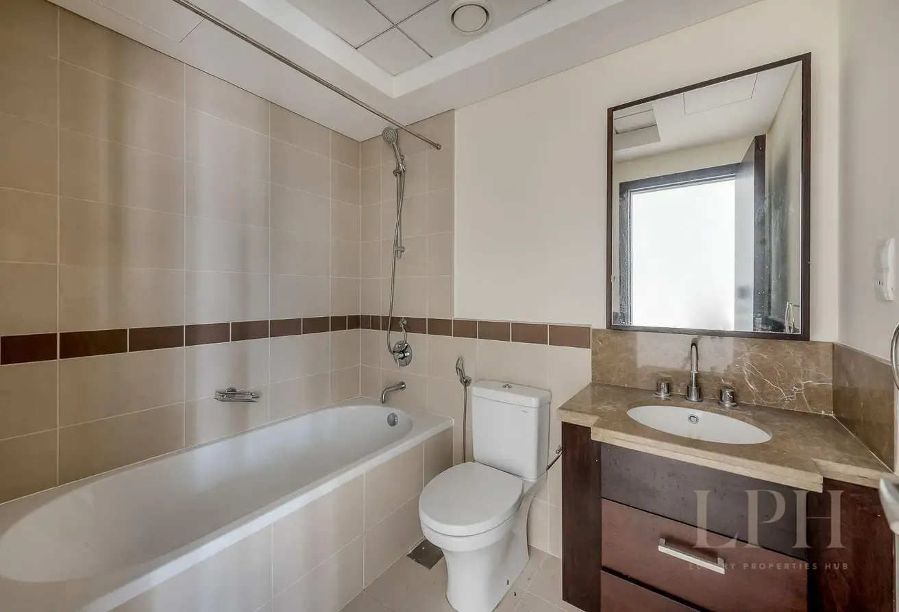 Mid-Floor | Partial Fountain View | Investor Deal
