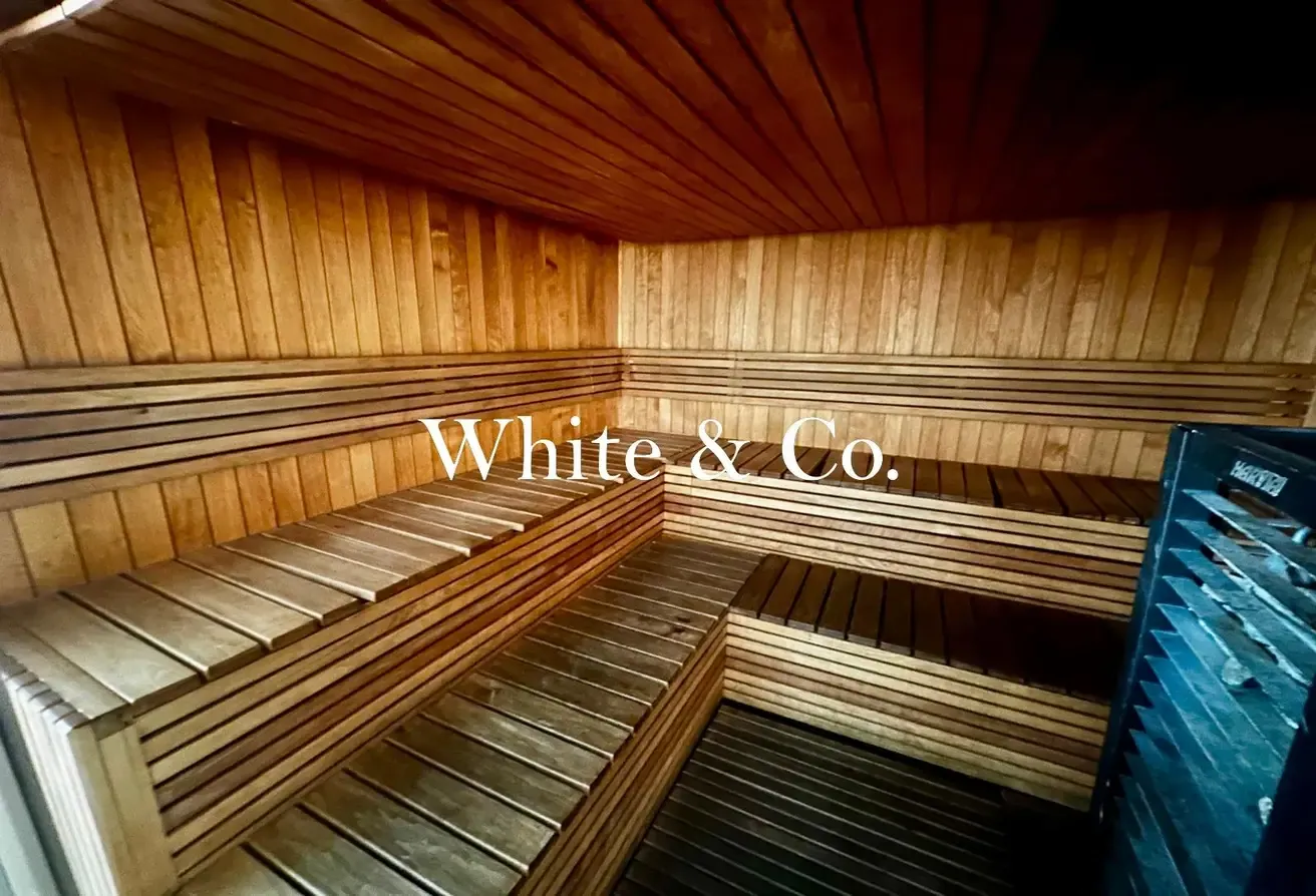 Studio | Strong ROI | Modern Finishing