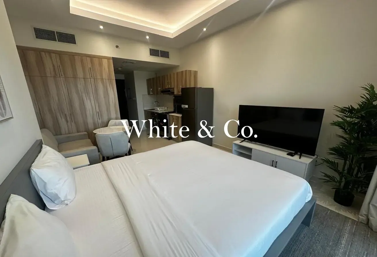 Studio | High Floor | Modern Finishing
