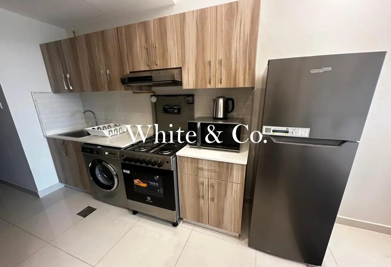 Studio | High Floor | Modern Finishing