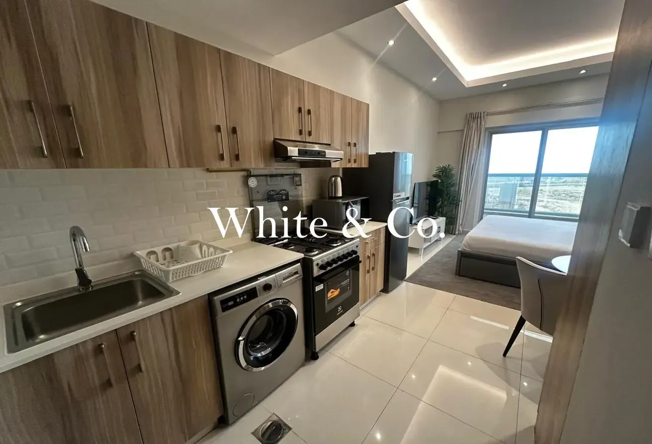Studio | High Floor | Modern Finishing