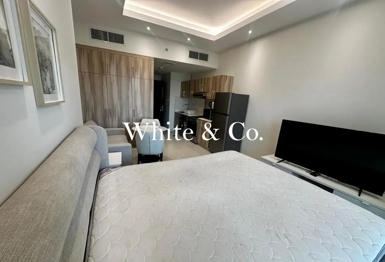 Studio | High Floor | Modern Finishing