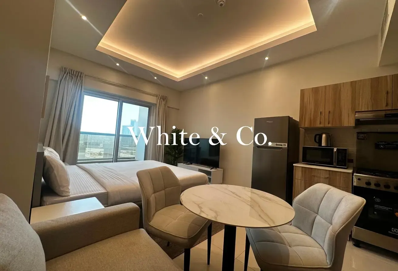 Studio | High Floor | Modern Finishing