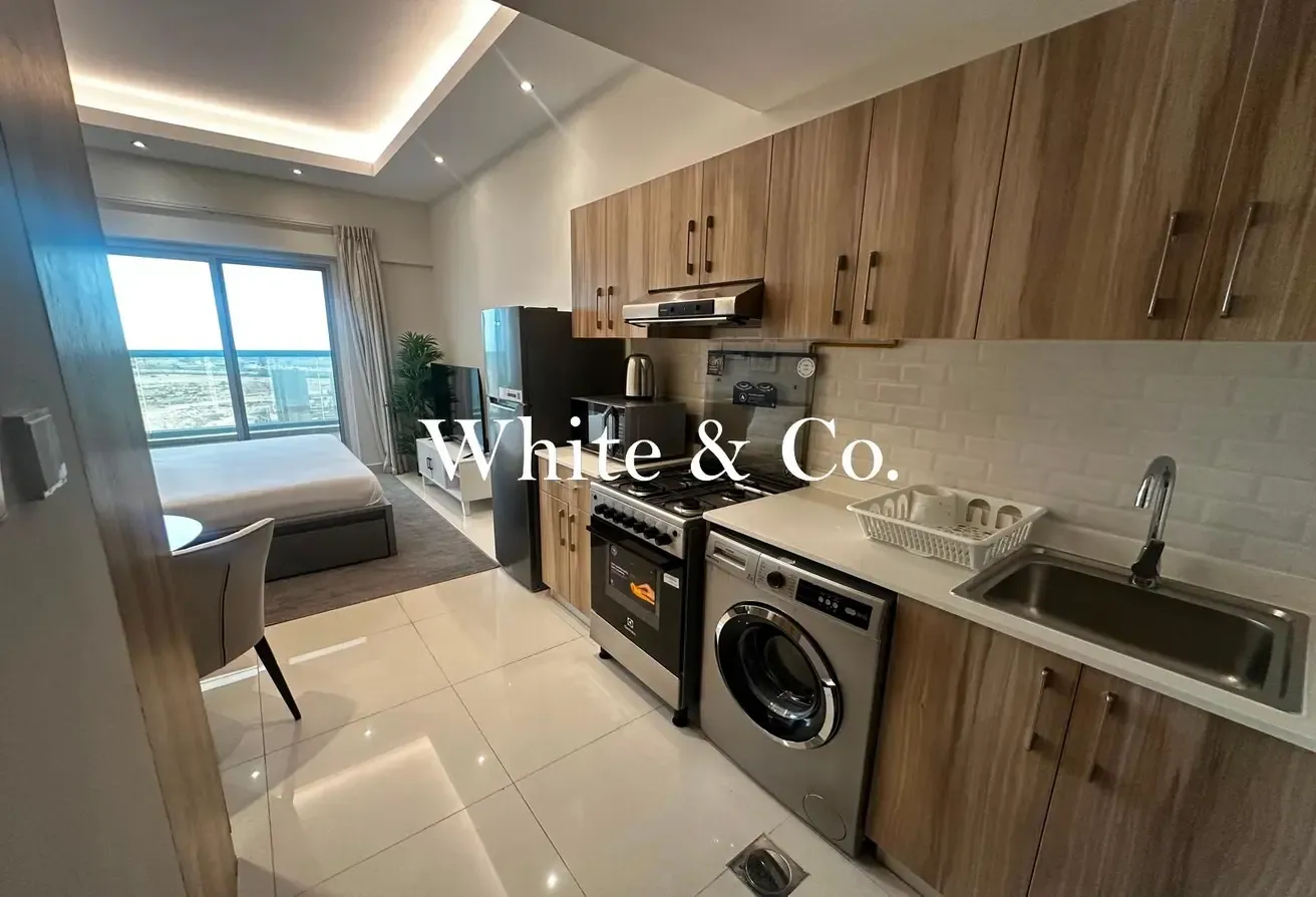 Studio | High Floor | Modern Finishing