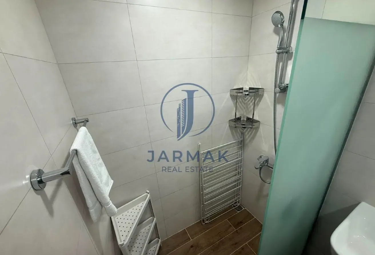 SPACIOUSE | READY TO MOVE | PRIME LOCATION