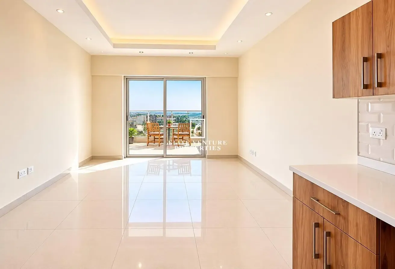 VACANT | HIGH FLOOR | BEST DEAL