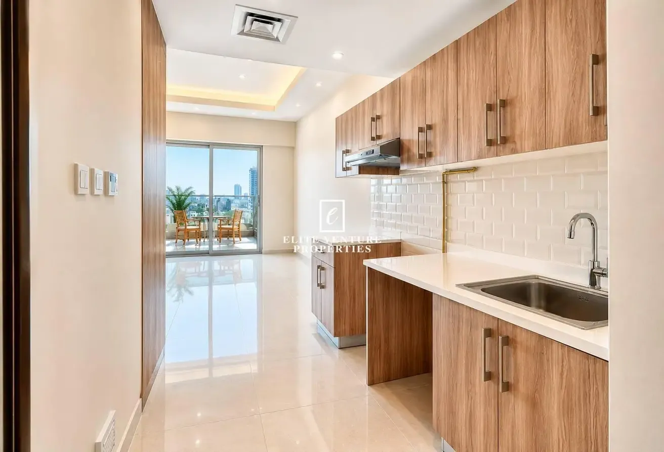 VACANT | HIGH FLOOR | BEST DEAL