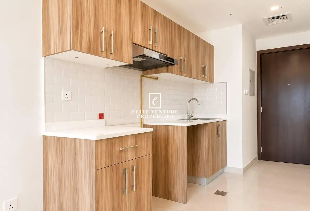 VACANT | HIGH FLOOR | BEST DEAL