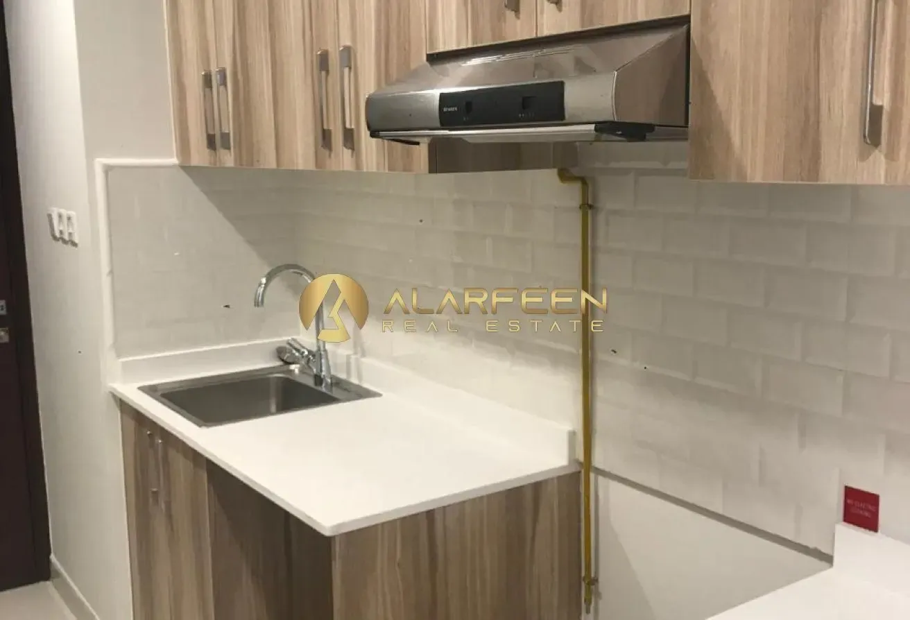 Unfurnished Studio | Low Floor | Canal View
