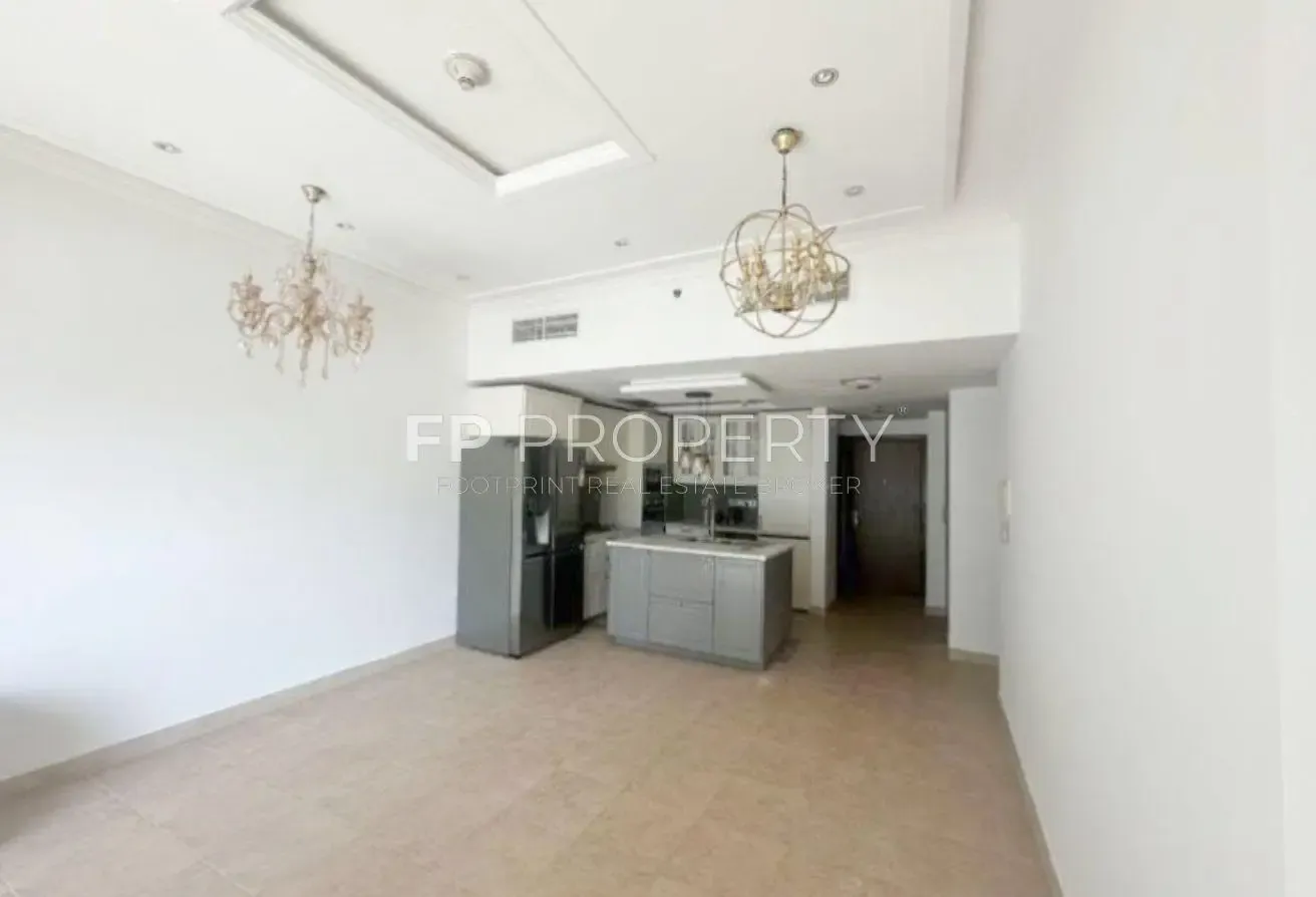 ChillerFree WhiteGoods IncludedVacant Movein Ready