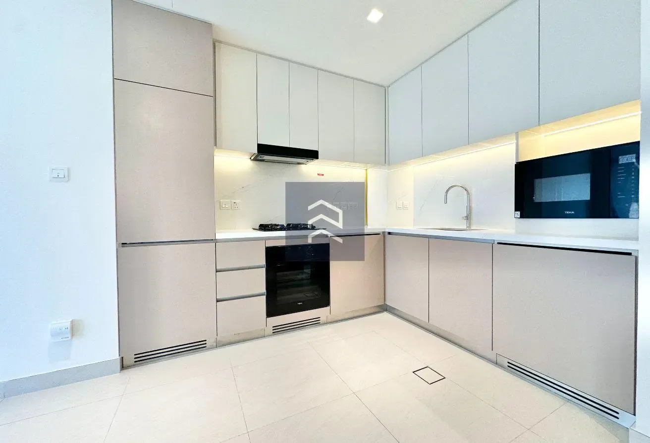 Corner Unit | Partial Golf View | High-Floor