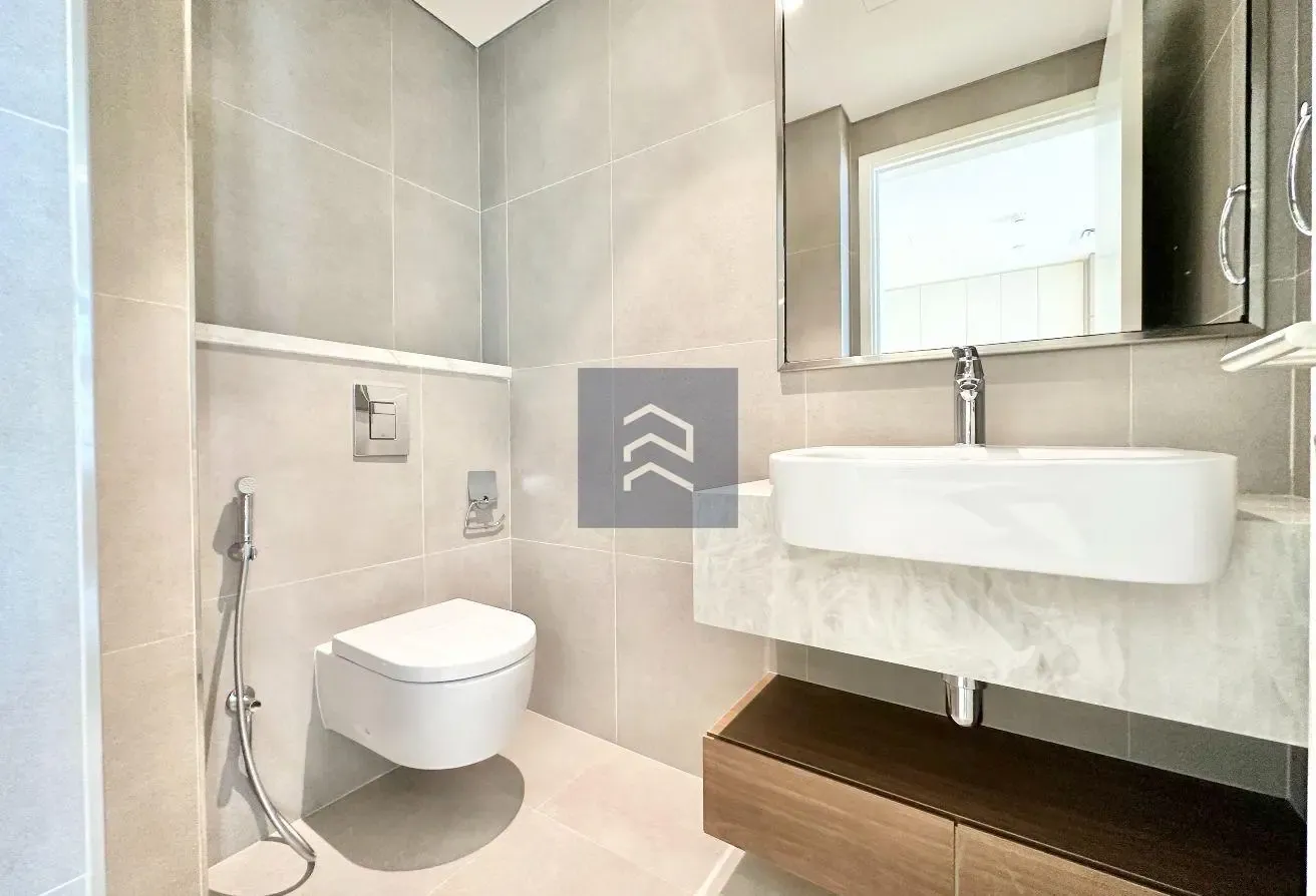 Corner Unit | Partial Golf View | High-Floor