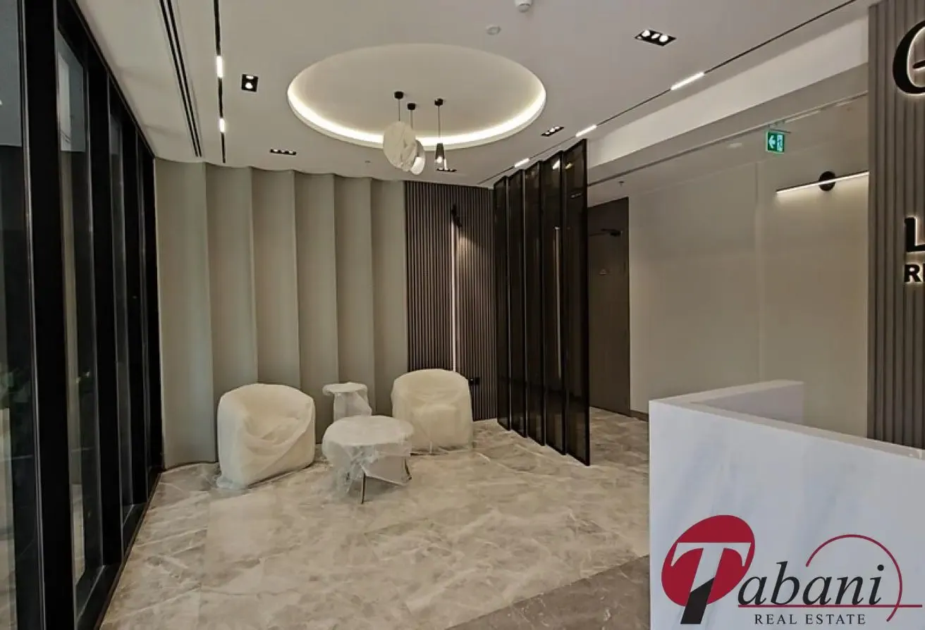 Golf View|High Floor|Closed Kitchen| 2 Parking
