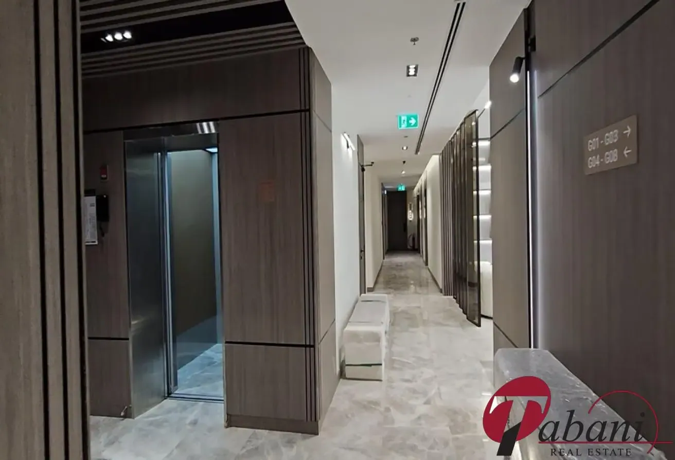 Golf View|High Floor|Closed Kitchen| 2 Parking