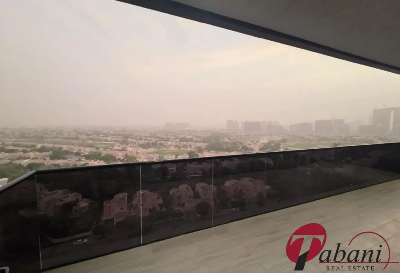 Golf View|High Floor|Closed Kitchen| 2 Parking