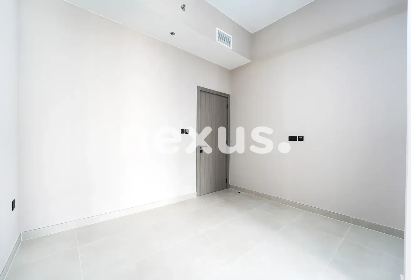 High Floor | Lake View | Brand New