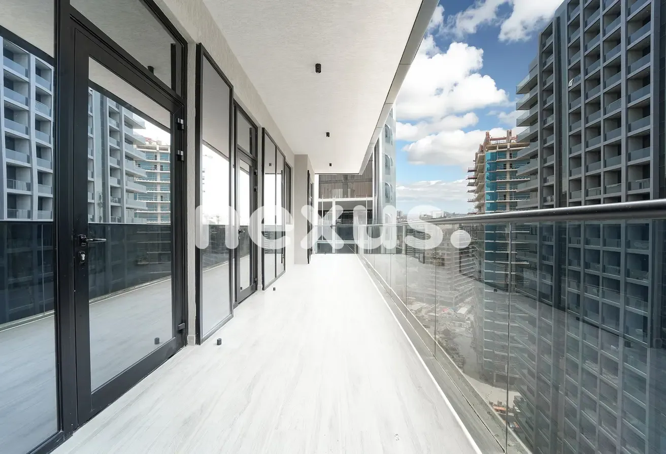 High Floor | Lake View | Brand New