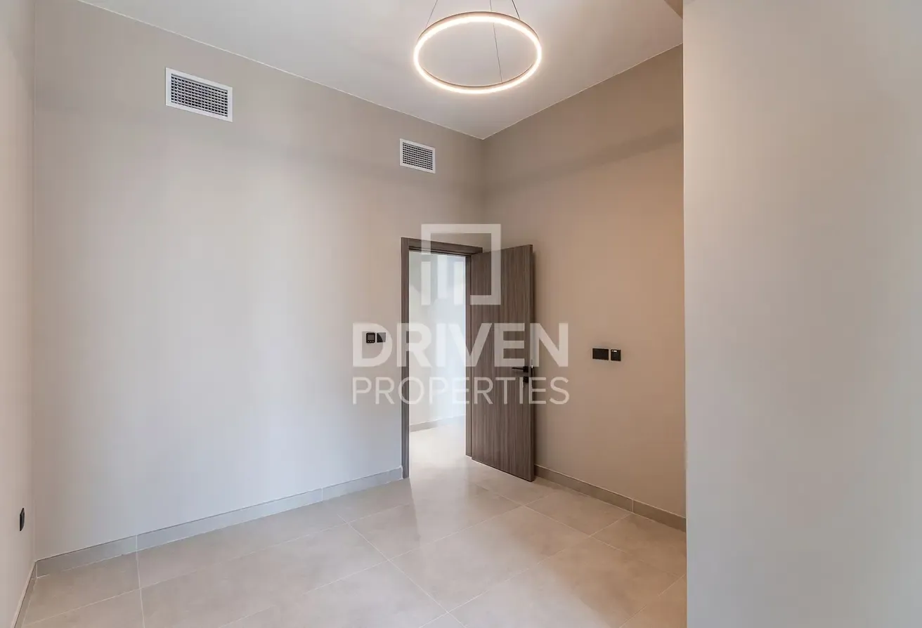 Investment | High Floor | Spacious | Rented Unit