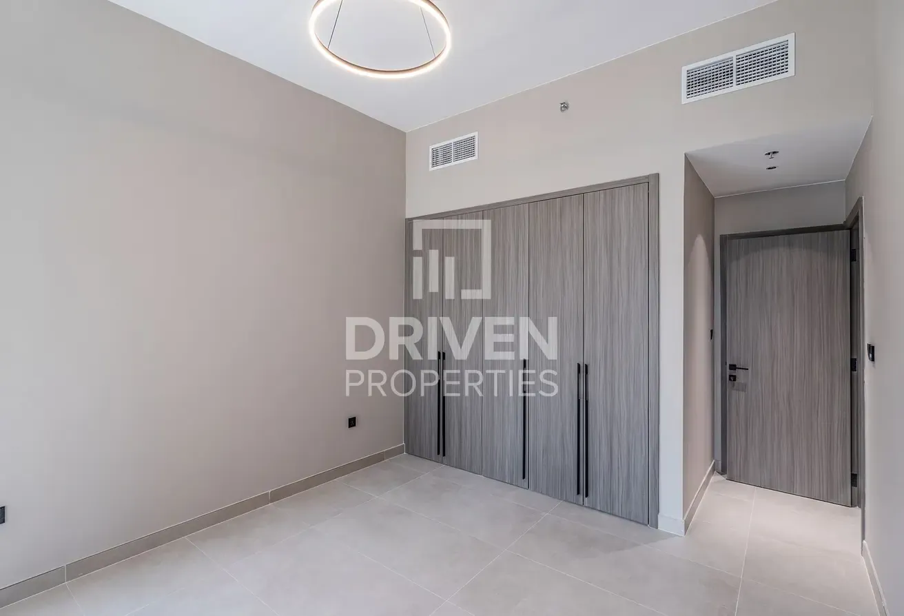 Investment | High Floor | Spacious | Rented Unit