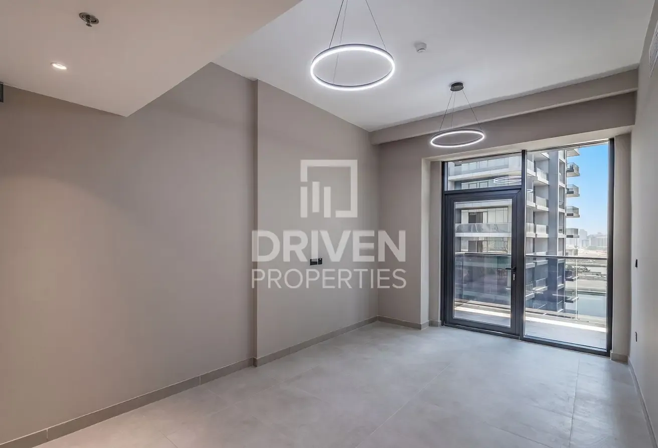 Investment | High Floor | Spacious | Rented Unit