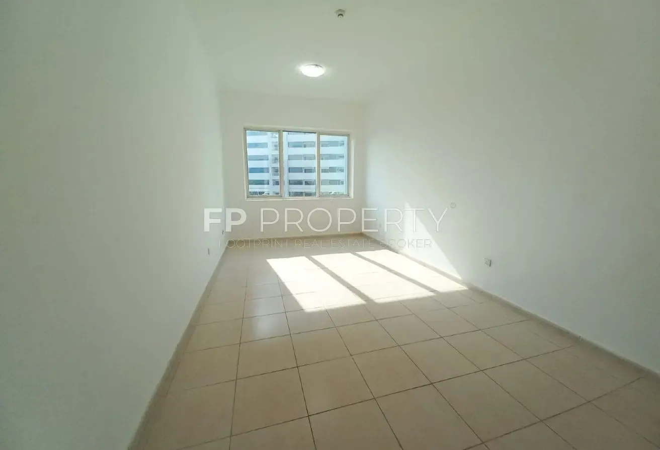 Rented |Hot Deal | Spacious Unit | Vastu unit