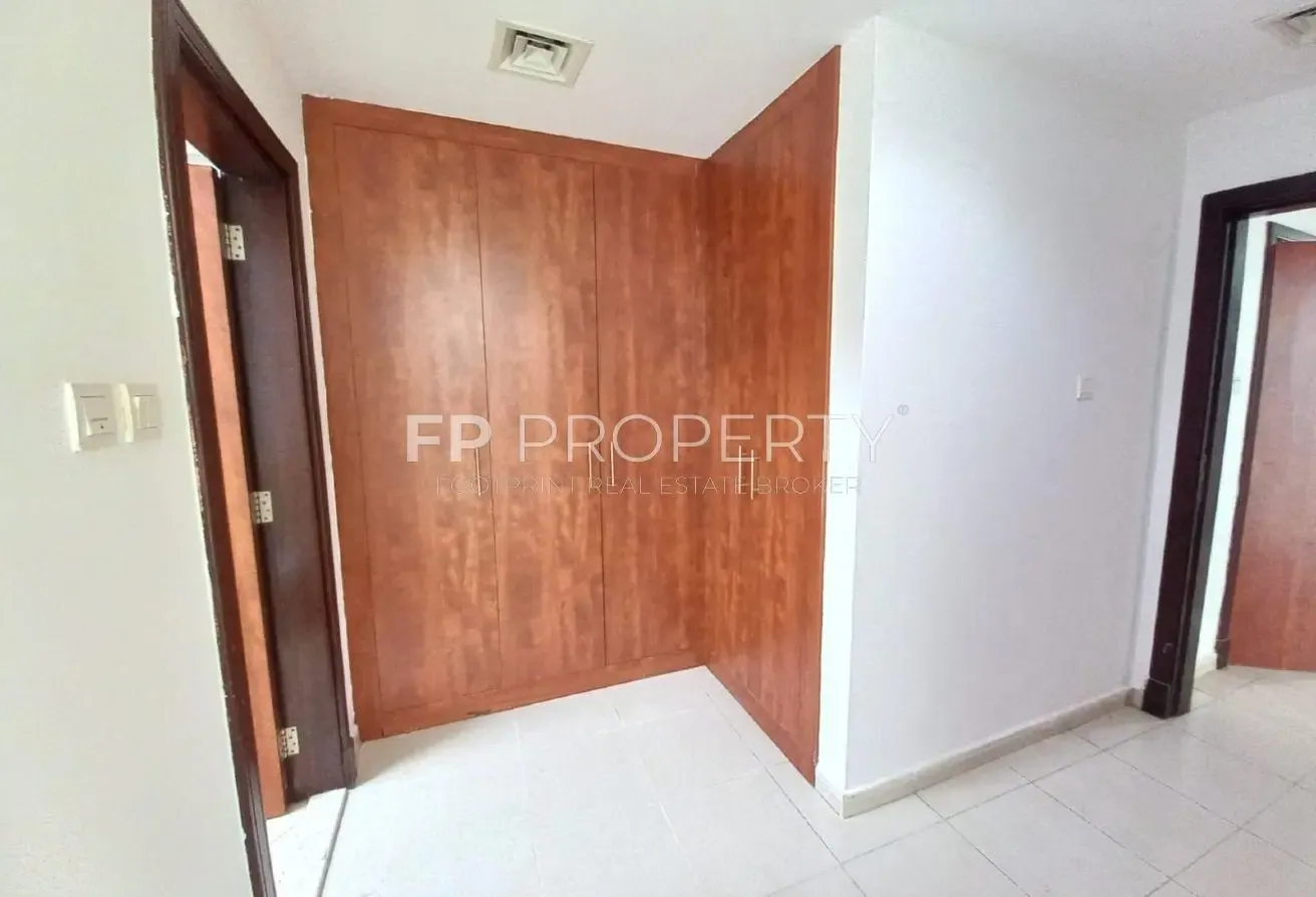 Rented |Hot Deal | Spacious Unit | Vastu unit