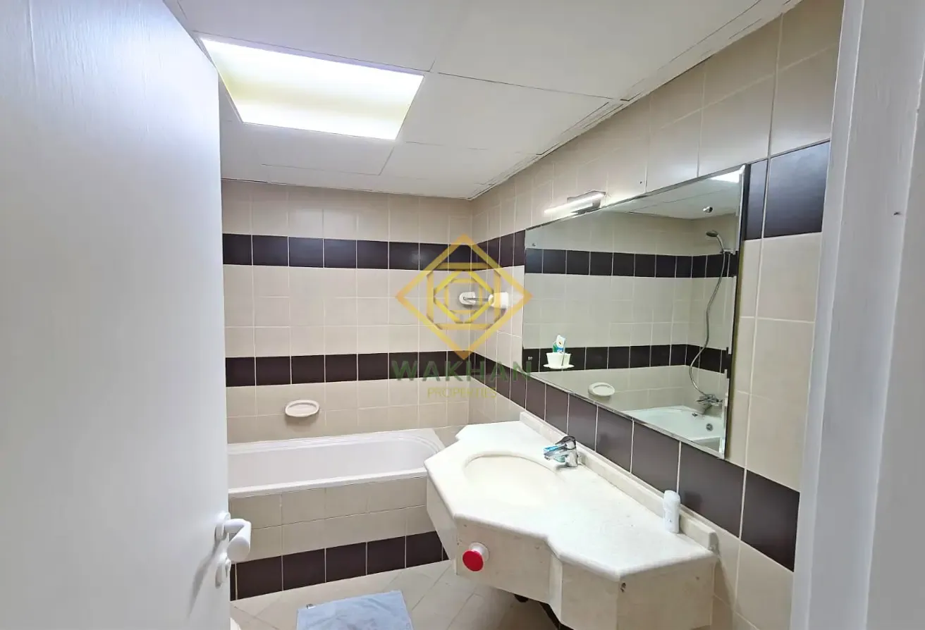 Spacious 2BR | High Floor | Vacant | Furnished
