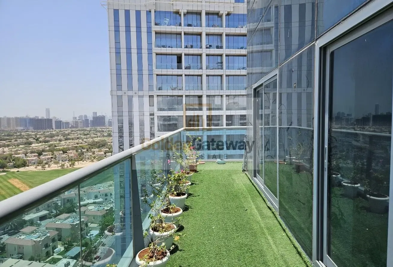VACANT ON TRANSFER | UPGRADED | GOLF COURSE VIEW |