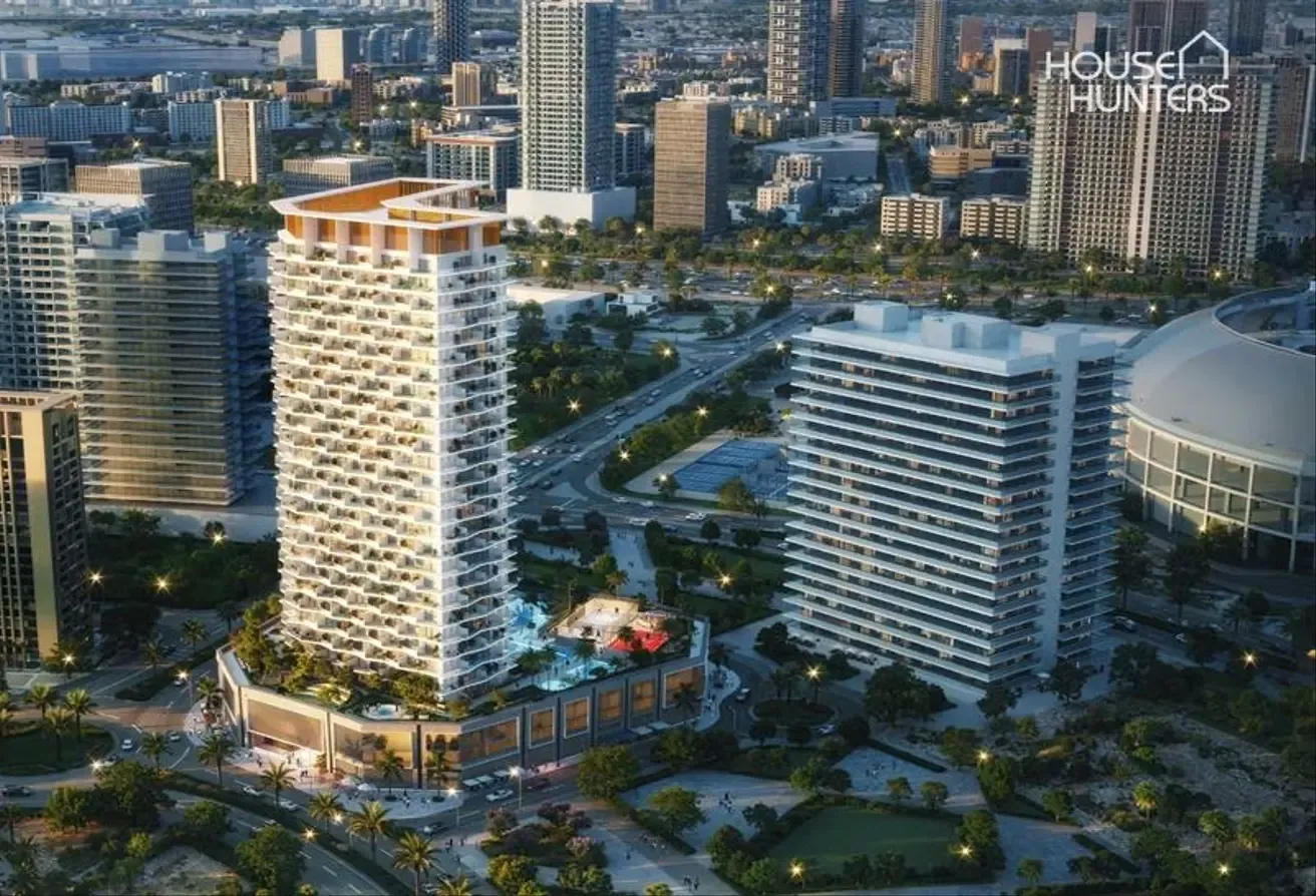 Stunning Views | 25th Floor | Prime Location