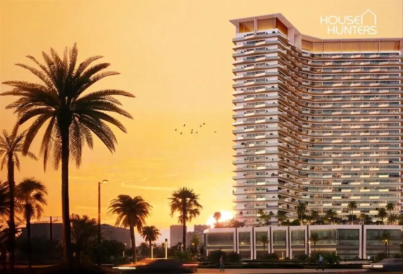 Stunning Views | 25th Floor | Prime Location