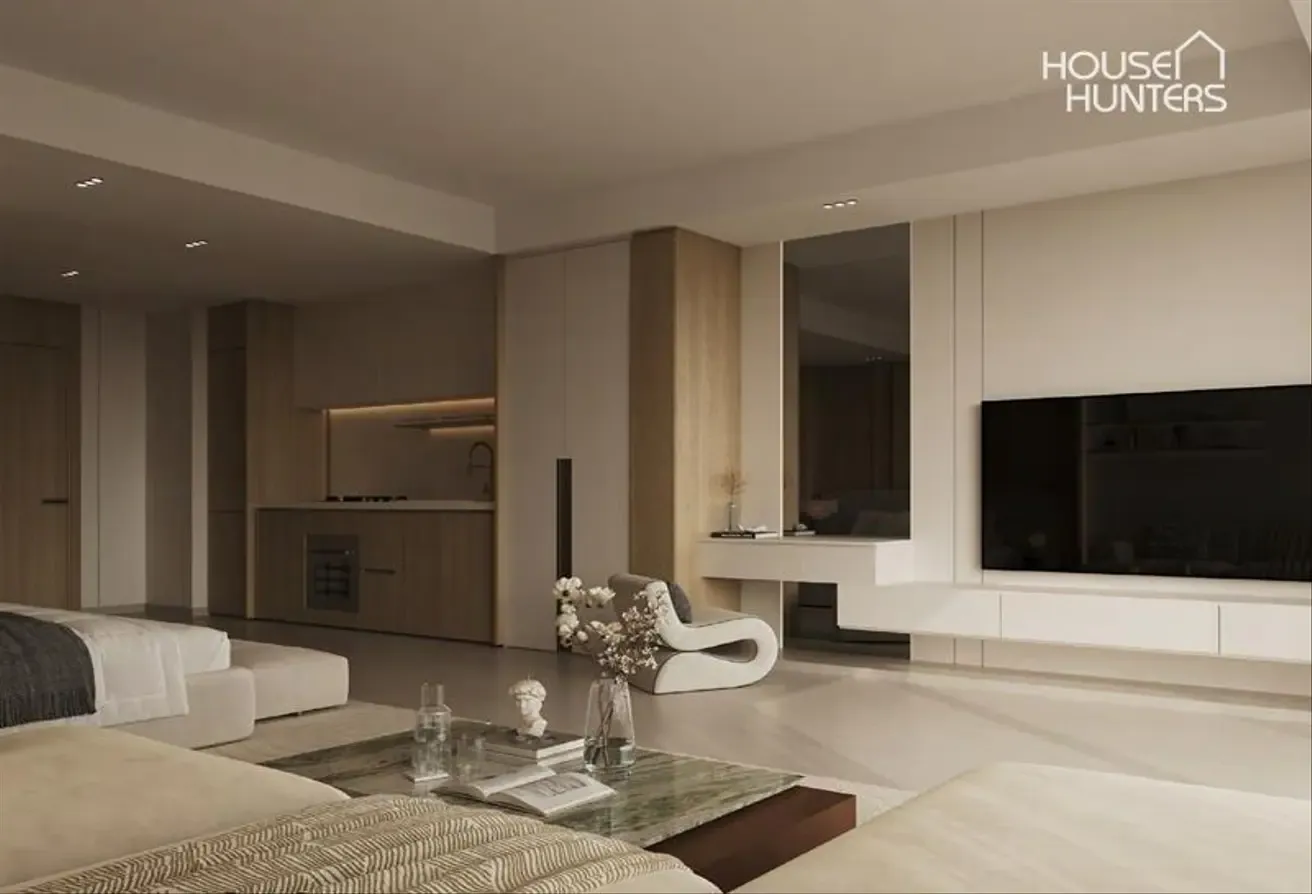 Stunning Views | 25th Floor | Prime Location