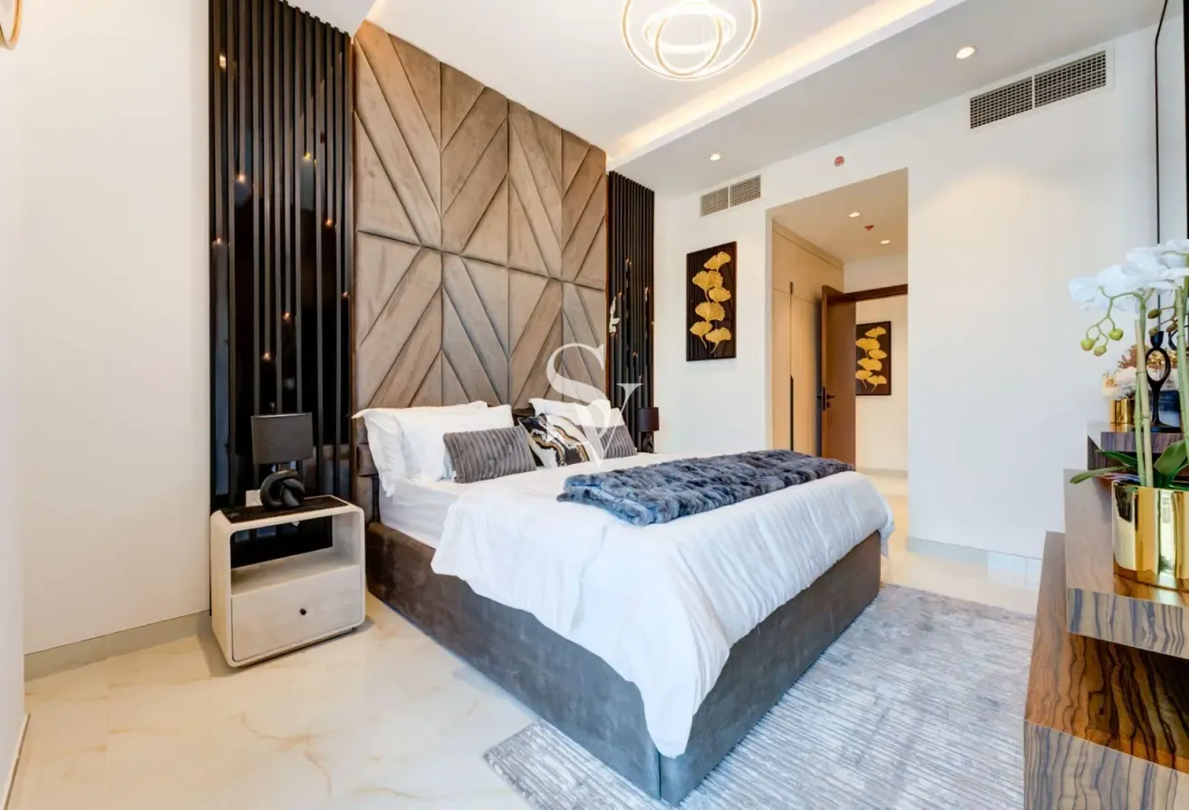 FIRST FREEHOLD 2 BR + Study Apartment | Myra Onyx