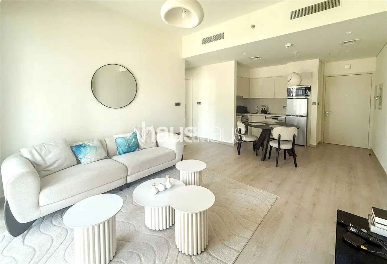 Luxury | Prime Downtown Address | Modern