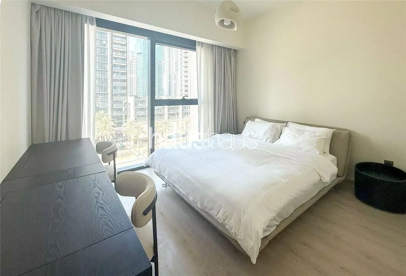Luxury | Prime Downtown Address | Modern