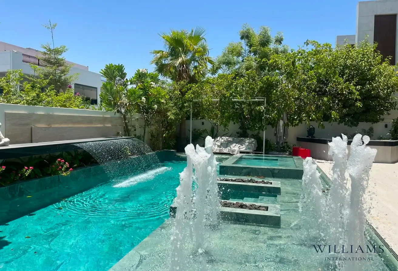 Luxury Custom-Built 6-Bedroom Villa | Private Pool