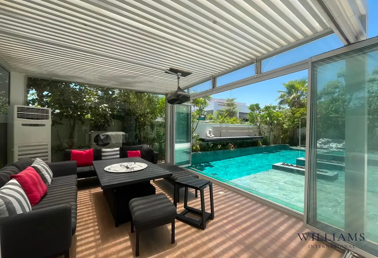 Luxury Custom-Built 6-Bedroom Villa | Private Pool