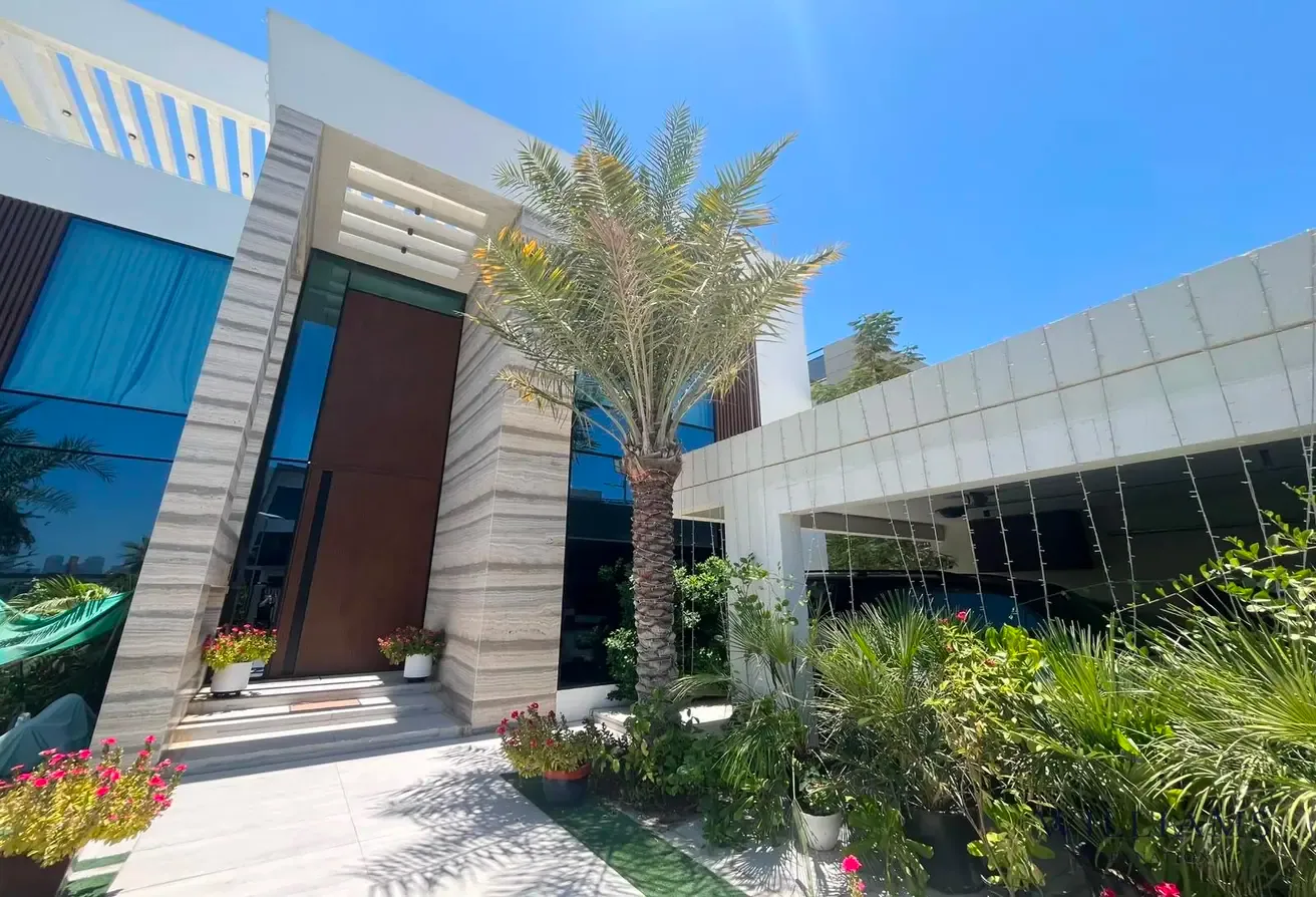 Luxury Custom-Built 6-Bedroom Villa | Private Pool